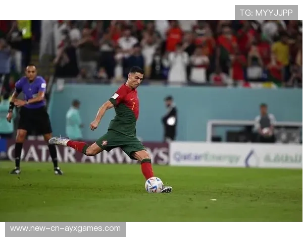 前锋点球冷静命中带队进入决赛圈成为头条新闻