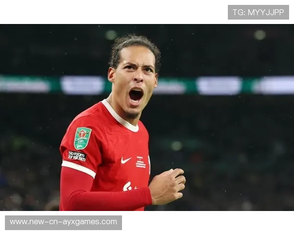 利物浦持续压制推动进攻,罗伯逊上下奔走